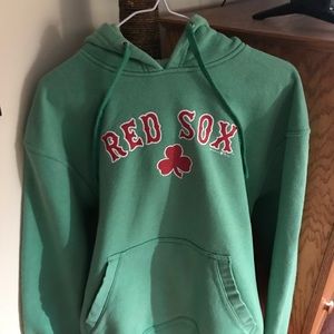 RED SOX Large Sweatshirt Womens